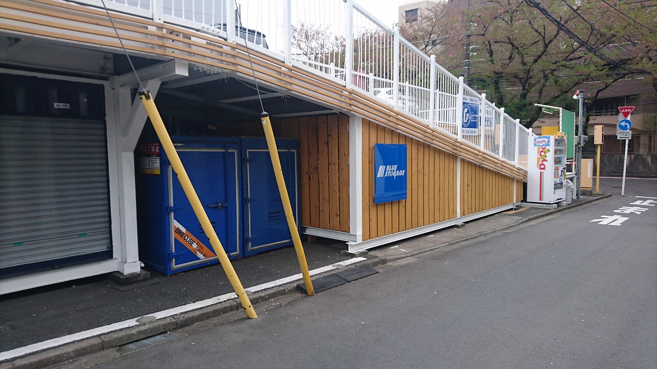 バイクストレージ久米川駅前の物件外観 バイクストレージ久米川駅前の物件外観