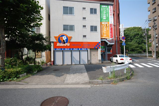RiderPitバイクパーク早稲田の物件外観 RiderPitバイクパーク早稲田の物件外観